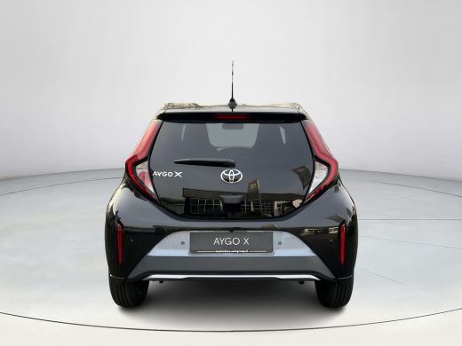 Toyota Aygo 1.0 VVT-i MT Envy | Celestite Grey met zwart dak | Nieuw uit voorraad leverbaar | ActivLease financial lease