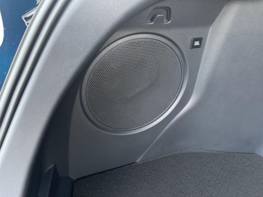 Toyota C-HR 1.8 Hybrid 140 Executive Plus Pack ActivLease financial lease