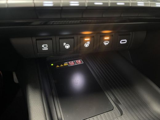 Toyota C-HR 1.8 Hybrid 140 Executive Plus Pack ActivLease financial lease