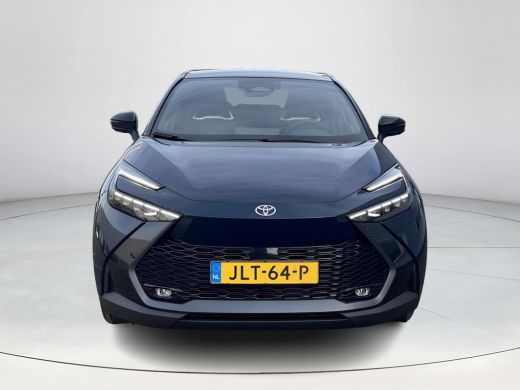 Toyota C-HR 1.8 Hybrid 140 Executive Plus Pack ActivLease financial lease