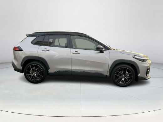 Toyota Corolla Cross Hybrid 180 GR Sport | Metalstream grey met zwart dak | Panoramadak | Nieuw uit voorraad | ActivLease financial lease