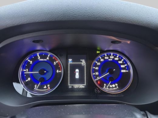 Toyota Hilux 2.4 D-4D-F Double Cab Professional | BE trekker | 5persoons | GRIJSKENTEKEN| Rollcover| Geheel ri... ActivLease financial lease