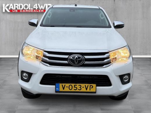 Toyota Hilux 2.4 D-4D-F Double Cab Professional | BE trekker | 5persoons | GRIJSKENTEKEN| Rollcover| Geheel ri... ActivLease financial lease