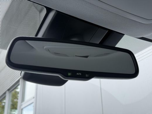 Toyota Prius 1.8 Plug-in Executive **NAVIGATIE/ LEDEREN BEKLEDING/ 360 CAMERA/ ADAPTIEF CRUISE CONTROL/ 36 MAA... ActivLease financial lease