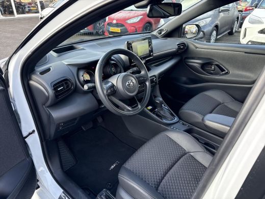 Toyota Yaris 1.5 Hybrid Executive | Navigatie | Appel CarPlay/Android auto | Achteruitrijcamera | Panoramadak ... ActivLease financial lease