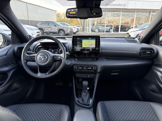 Toyota Yaris 1.5 Hybrid Executive | Navigatie | Appel CarPlay/Android auto | Achteruitrijcamera | Panoramadak ... ActivLease financial lease