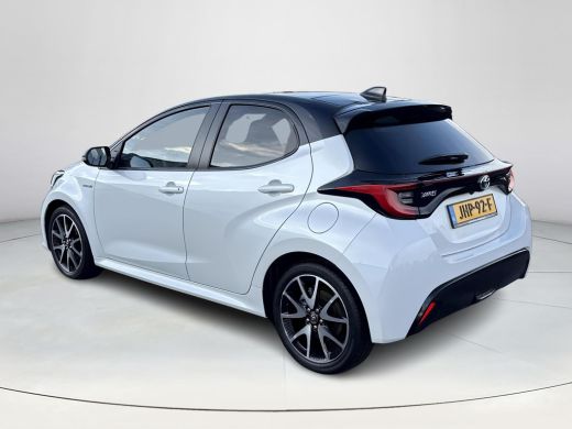 Toyota Yaris 1.5 Hybrid Executive | Navigatie | Appel CarPlay/Android auto | Achteruitrijcamera | Panoramadak ... ActivLease financial lease