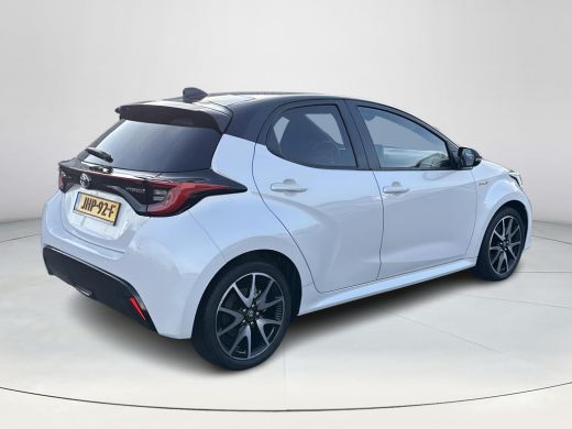 Toyota Yaris 1.5 Hybrid Executive | Navigatie | Appel CarPlay/Android auto | Achteruitrijcamera | Panoramadak ... ActivLease financial lease
