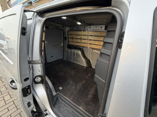 Volkswagen Caddy 2.0 TDI 102PK Euro 6 Comfort CarPlay/digitale cockpit/cruise Control ActivLease financial lease