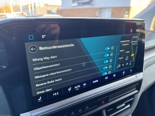 Volkswagen e-Transporter 32 L1H1 Life 64 kWh | 2x schuifdeur | 218pk | Trekhaak | Op voorraad | ActivLease financial lease