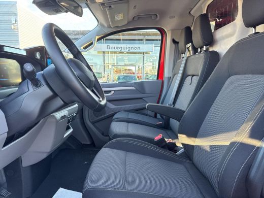 Volkswagen e-Transporter 32 L1H1 Life 64 kWh | 2x schuifdeur | 218pk | Trekhaak | Op voorraad | ActivLease financial lease