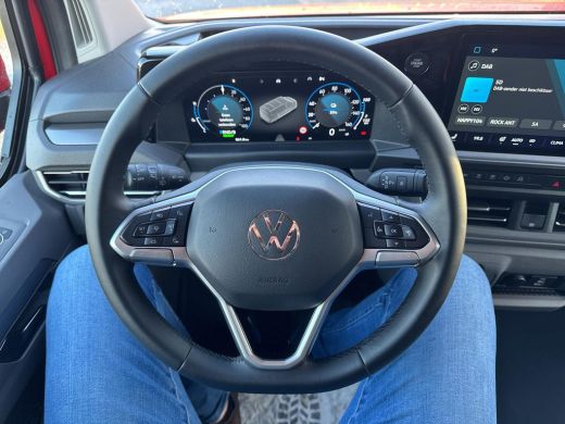 Volkswagen e-Transporter 32 L1H1 Life 64 kWh | 2x schuifdeur | 218pk | Trekhaak | Op voorraad | ActivLease financial lease