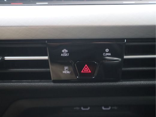 Volkswagen Golf 1.5 TSI Life Business / LED ActivLease financial lease