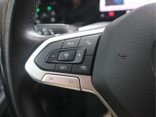 Volkswagen Golf 1.5 TSI Life Business / LED ActivLease financial lease