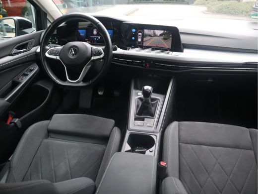 Volkswagen Golf 1.5 TSI Life Business / LED ActivLease financial lease