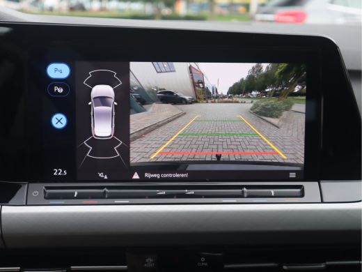 Volkswagen Golf 1.5 TSI Life Business / LED ActivLease financial lease