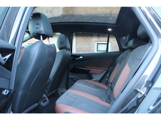 Volkswagen ID.4 Tech 77 kWh SOh 91% PANO CAMERA MASSAGE 126000KM!!! ActivLease financial lease