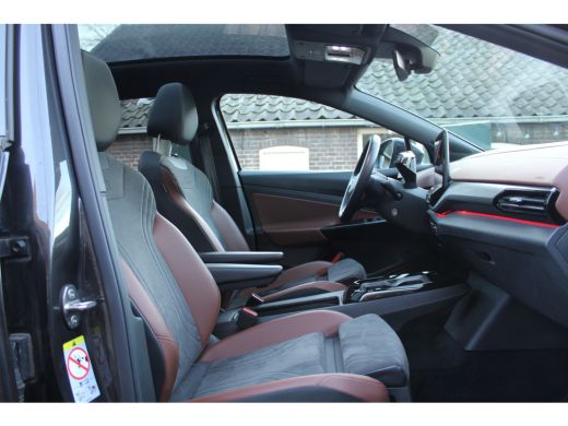 Volkswagen ID.4 Tech 77 kWh SOh 91% PANO CAMERA MASSAGE 126000KM!!! ActivLease financial lease