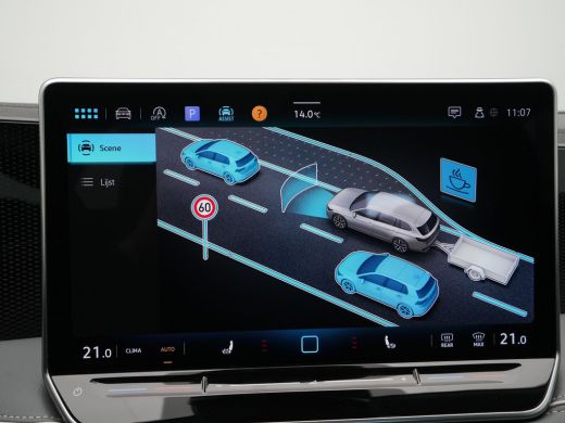 Volkswagen Passat Variant 1.5 eTSI 150pk Business Trekhaak Navigatie Camera Acc 112 ActivLease financial lease