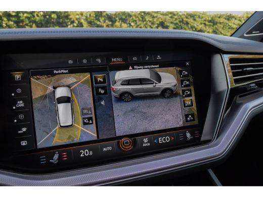 Volkswagen Touareg 3.0 TSi eHybrid 4MOTION / Puglia/ Adaptive Cruise Control/ Trekhaak/ Panoramadak/ ActivLease financial lease