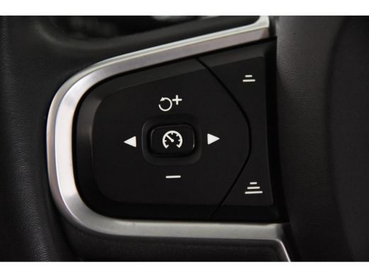 Volvo  V60 2.0 B3 Momentum *1ste Eigenaar*Panoramadak*Stoelverwarming* ActivLease financial lease