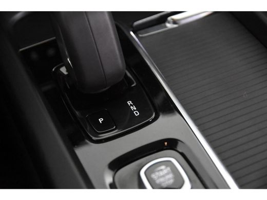 Volvo  V60 2.0 B3 Momentum *1ste Eigenaar*Panoramadak*Stoelverwarming* ActivLease financial lease