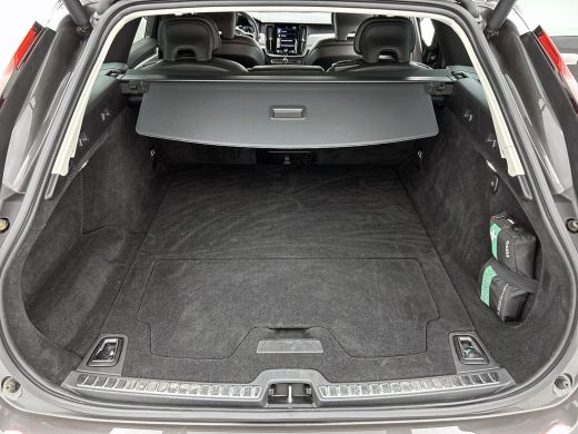 Volvo  V90 2.0 B4 198PK Mild Hybrid Business pro automaat / Airco-ecc / Navi / Leder / Adap-cruise / Lmv / X... ActivLease financial lease