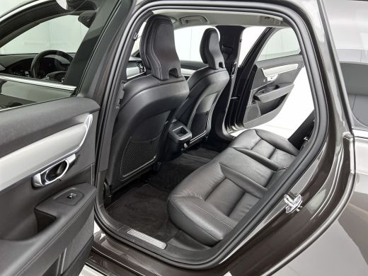 Volvo  V90 2.0 B4 198PK Mild Hybrid Business pro automaat / Airco-ecc / Navi / Leder / Adap-cruise / Lmv / X... ActivLease financial lease