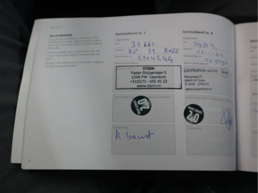 Volvo  XC40 1.5 T4 Recharge R-Design / NL Auto / Panodak ActivLease financial lease