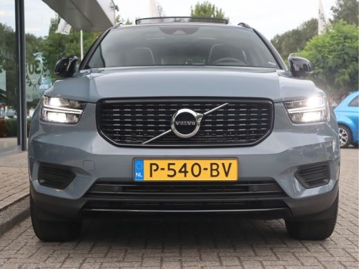 Volvo  XC40 1.5 T4 Recharge R-Design / NL Auto / Panodak ActivLease financial lease