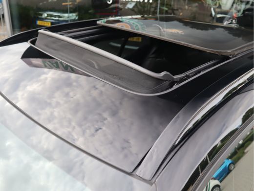 Volvo  XC40 1.5 T4 Recharge R-Design / NL Auto / Panodak ActivLease financial lease