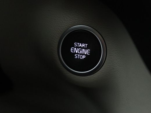 Volvo  XC40 2.0 T4 Inscription | Panoramadak | Leder | Adaptive cruise | Trekhaak | Stoelverwarming | 360 Cam... ActivLease financial lease