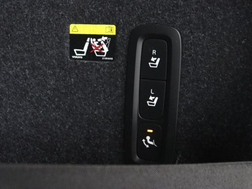 Volvo  XC40 2.0 T4 Inscription | Panoramadak | Leder | Adaptive cruise | Trekhaak | Stoelverwarming | 360 Cam... ActivLease financial lease