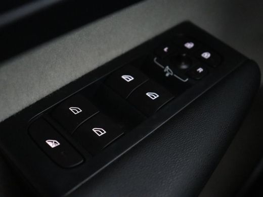 Volvo  XC40 2.0 T4 Inscription | Panoramadak | Leder | Adaptive cruise | Trekhaak | Stoelverwarming | 360 Cam... ActivLease financial lease