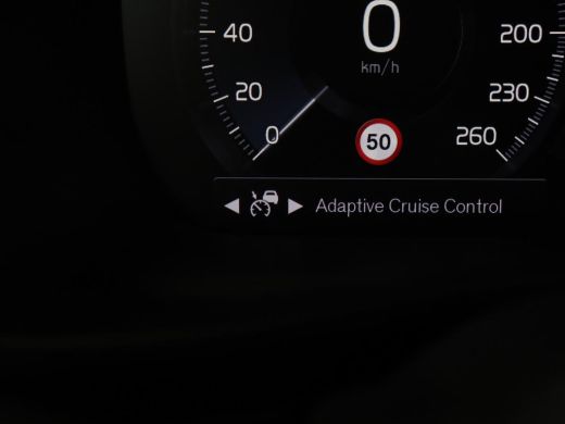 Volvo  XC40 2.0 T4 Inscription | Panoramadak | Leder | Adaptive cruise | Trekhaak | Stoelverwarming | 360 Cam... ActivLease financial lease