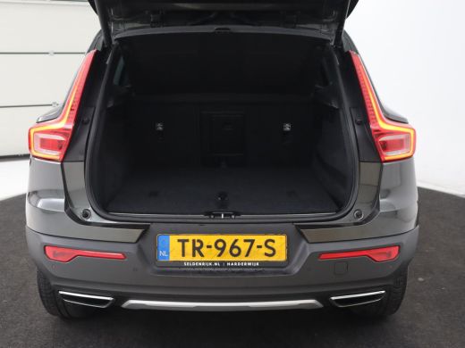 Volvo  XC40 2.0 T4 Inscription | Panoramadak | Leder | Adaptive cruise | Trekhaak | Stoelverwarming | 360 Cam... ActivLease financial lease