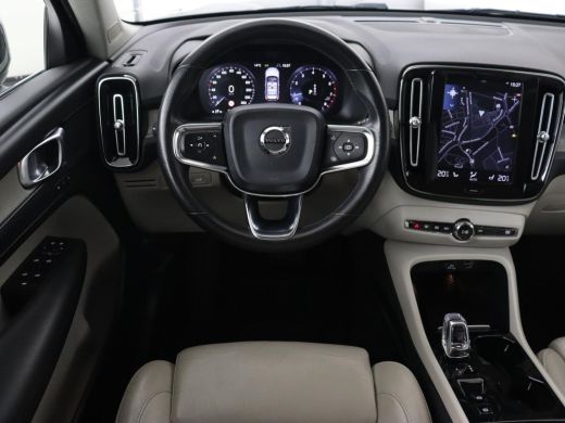 Volvo  XC40 2.0 T4 Inscription | Panoramadak | Leder | Adaptive cruise | Trekhaak | Stoelverwarming | 360 Cam... ActivLease financial lease