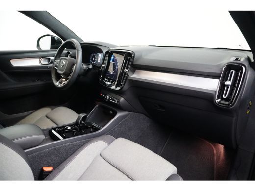 Volvo  XC40 Plus Dark Recharge Plug-In Hybrid | Harman Kardon | Cruise Control | Elek. Stoel | ActivLease financial lease