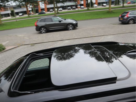 Volvo  XC40 Recharge P8 AWD R-Design / SOH 92% ActivLease financial lease