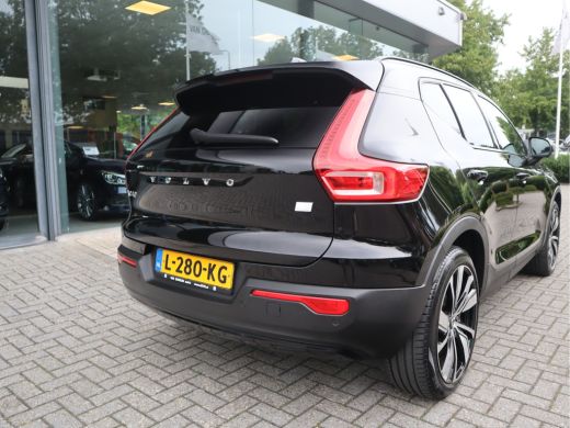 Volvo  XC40 Recharge P8 AWD R-Design / SOH 92% ActivLease financial lease