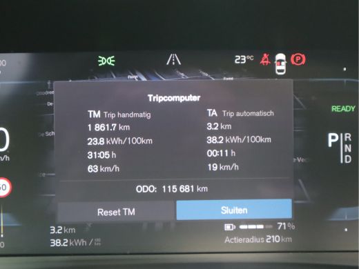 Volvo  XC40 Recharge P8 AWD R-Design / SOH 92% ActivLease financial lease