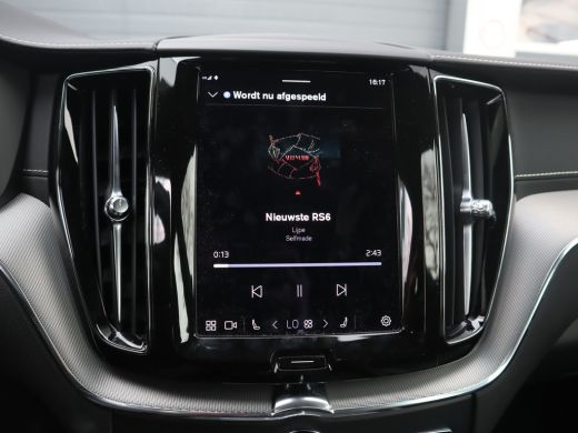 Volvo  XC60 2.0 B4 R-Design /  Leder / Facelift ActivLease financial lease