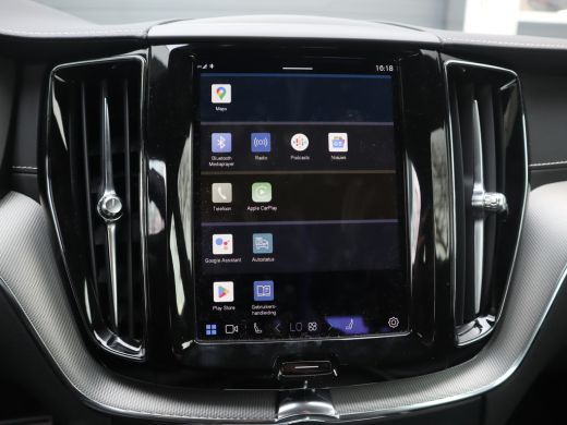 Volvo  XC60 2.0 B4 R-Design /  Leder / Facelift ActivLease financial lease