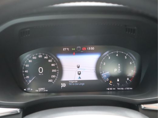 Volvo  XC60 2.0 B5 250 PK Momentum Exclusive / Panoramadak ActivLease financial lease