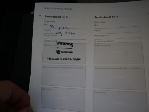 Volvo  XC60 2.0 B5 250 PK Momentum Exclusive / Panoramadak ActivLease financial lease