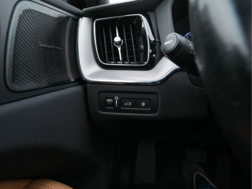 Volvo  XC60 2.0 Recharge T8 AWD Inscription ( Plug-in ) (INCL-BTW) *PANO | HEAD-UP |  LUXURY-LEATHER | FULL-L... ActivLease financial lease