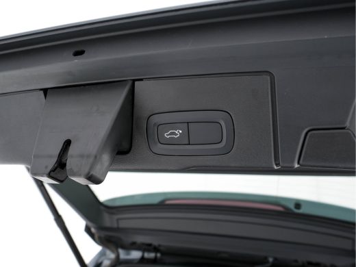 Volvo  XC60 2.0 Recharge T8 AWD Inscription ( Plug-in ) (INCL-BTW) *PANO | HEAD-UP |  LUXURY-LEATHER | FULL-L... ActivLease financial lease