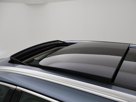 Volvo  XC60 2.0 T8 TWIN ENGINE 390 PK INSCRIPTION + TREKHAAK | PANORAMA | LEDER | CARPLAY | 19 INCH | CAMERA ActivLease financial lease