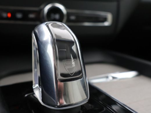 Volvo  XC60 2.0 T8 TWIN ENGINE 390 PK INSCRIPTION + TREKHAAK | PANORAMA | LEDER | CARPLAY | 19 INCH | CAMERA ActivLease financial lease