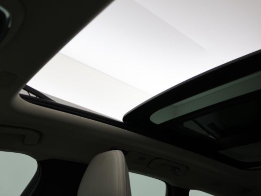 Volvo  XC60 2.0 T8 TWIN ENGINE 390 PK INSCRIPTION + TREKHAAK | PANORAMA | LEDER | CARPLAY | 19 INCH | CAMERA ActivLease financial lease